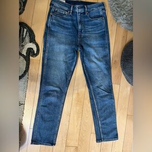 Gap vintage slim fit high rise jeans in medium blue, size 29 | 8R